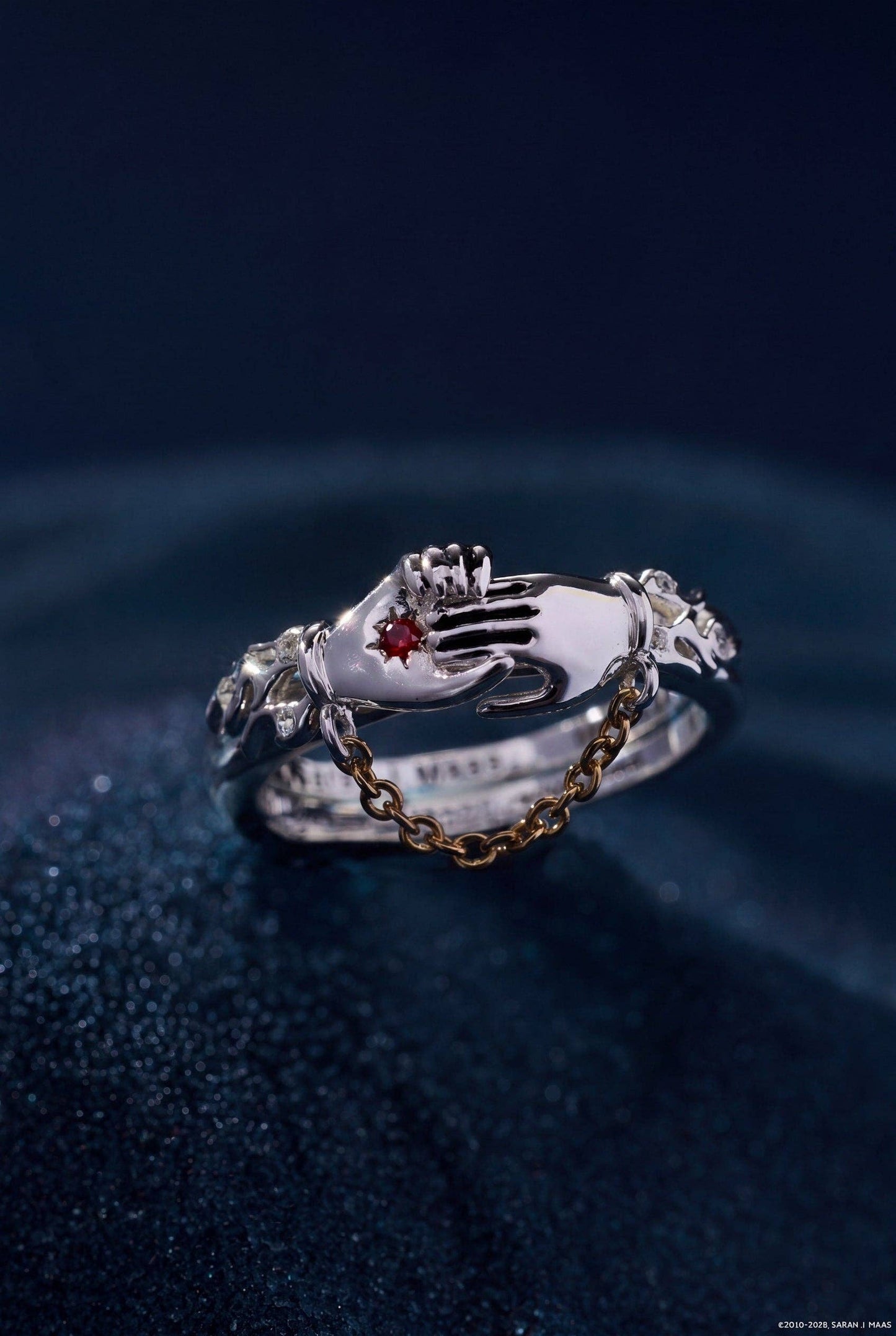 A Court of Thorns and Roses 'Keep Reaching Out Your Hand' Nesta & Cassian Ring Set of 2: Two Tone
