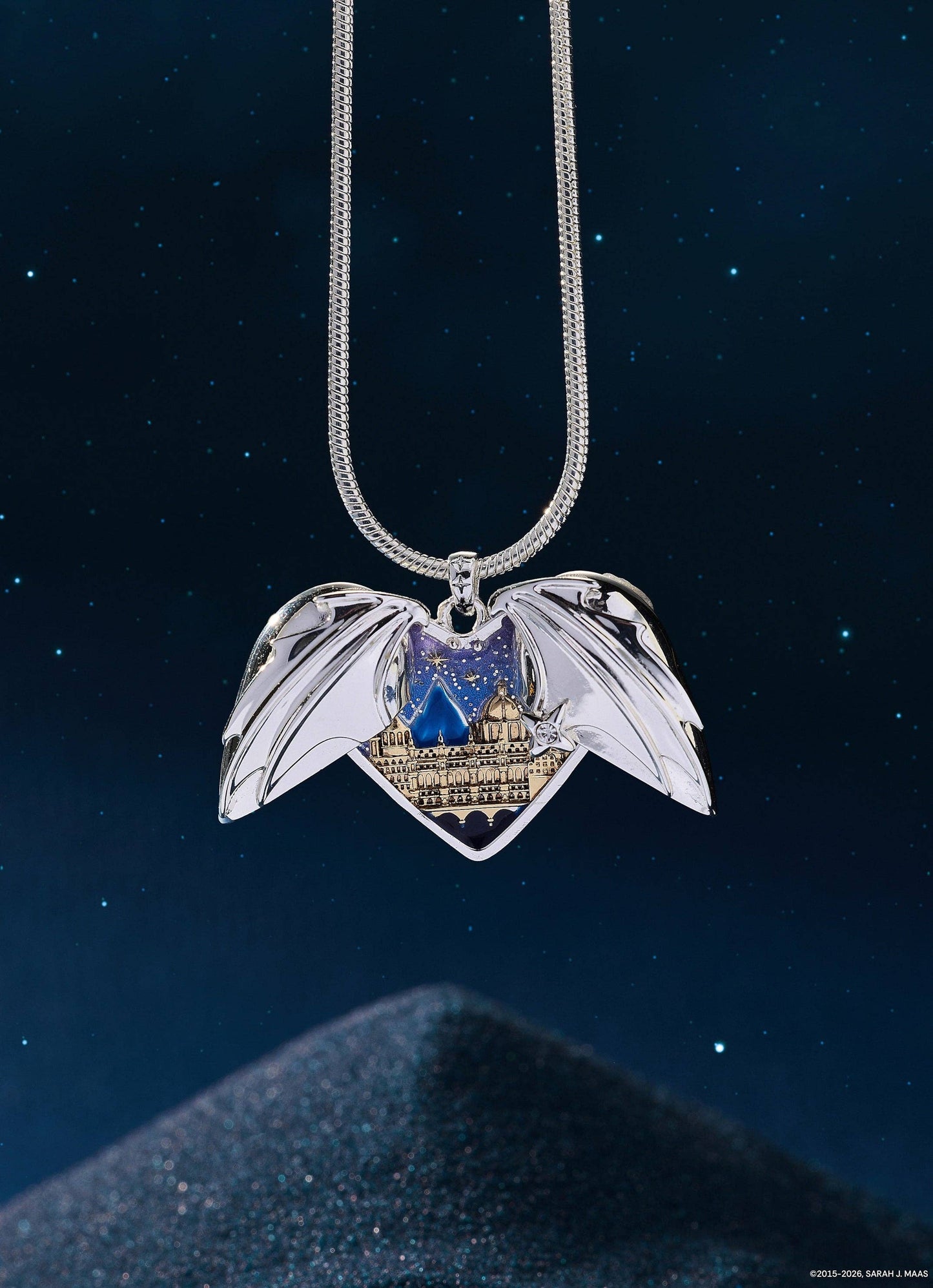 A Court of Thorns and Roses Velaris Heart Locket Necklace: Silver