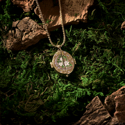 A Court of Thorns and Roses "There You Are" Locket Necklace: Gold