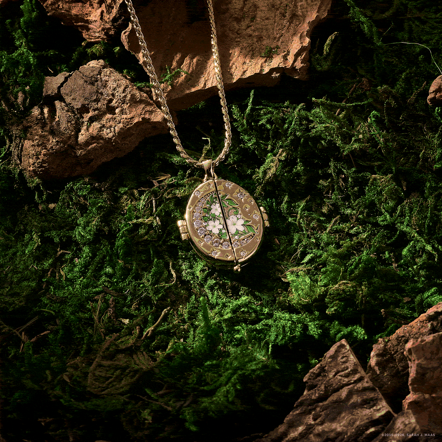 A Court of Thorns and Roses "There You Are" Locket Necklace: Silver