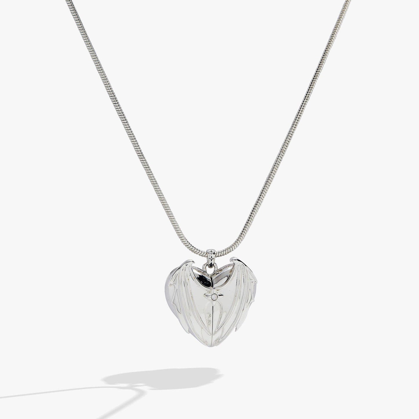 A Court of Thorns and Roses Velaris Heart Locket Necklace: Silver